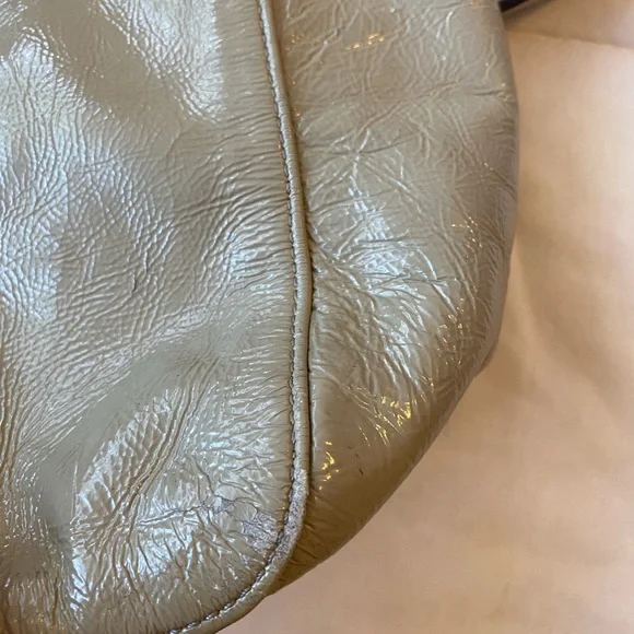 GUC Coach Chelsea Vintage Turnlock Tote - Picture 9 of 13